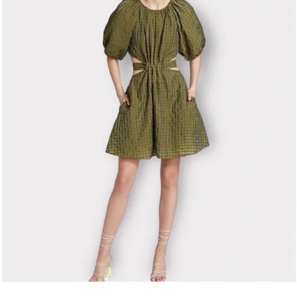 Moon river green cutout dress - Picture 2 of 4